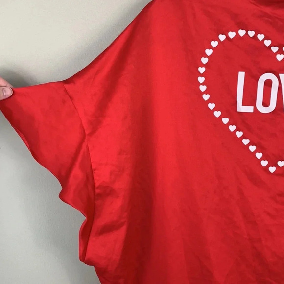 NWT Victoria’s Secret red short sleeve robe - Picture 5 of 6